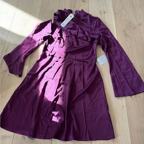 Drape Cut Out Detail Mini Dress in Purple - Picture 4 of 5